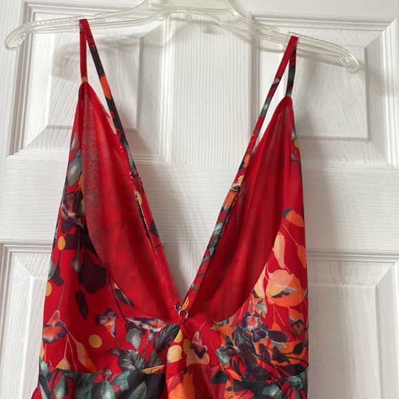 Floral V Neck Sleeveless Maxi Dress - Picture 4 of 6